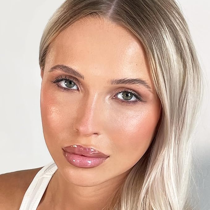 Kevyn Aucoin the Lighting Stick, soft light (fair to light skin tones): Makeup complexion enhancer. Reflects light, brightens angles. Made in Italy.