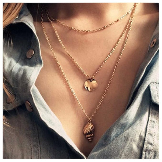 Bohemia Layered Seashell Necklace Choker Gold Coin Disc Pendant Necklace Chain Conch Shell Necklace Handmade Beachy Necklace Jewelry for Women and Girls