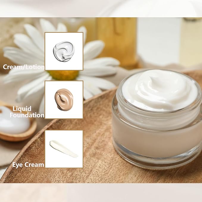 Lil Ray 1 oz Round Transparent Glass Jar with Inner Liners and Gold Lid (12pcs)