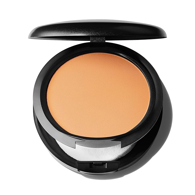 MAC Studio Fix Powder Plus Long-wearing Foundation - One-step Application of Foundation and Powder (NC45)