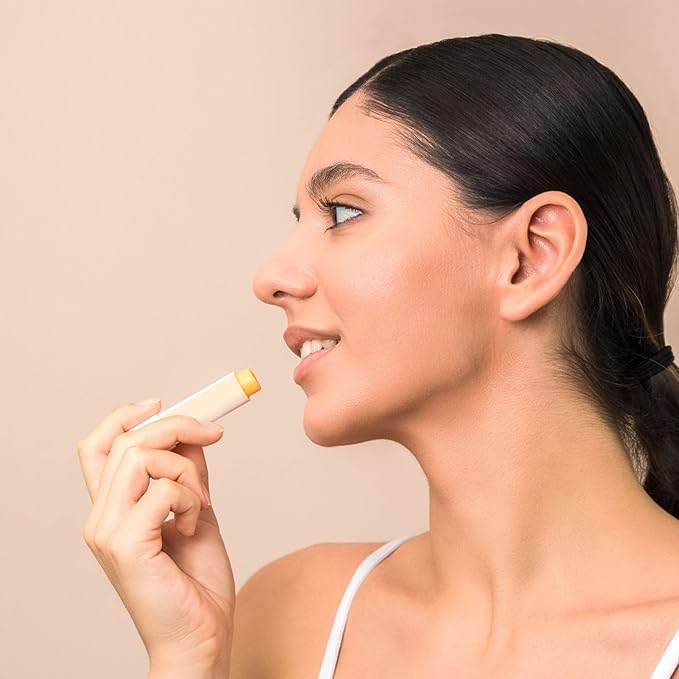 Lip Balm Tubes with Filling Tray and Spatula, 100PCS 5ml White Lip Balm Containers with White Caps, DIY Lip Care Balms Making Tray and Spatula for Women Girl Cosmetics Makeup