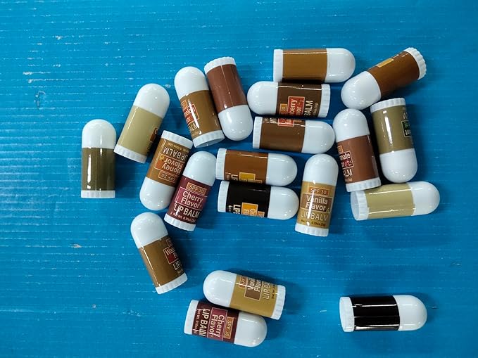 150 Pcs Mini Sunscreen Lip Balms Bulk SPF 30 Lip Balm Sticks Favors with Sunscreen SPF Employee Staff Appreciation Gifts Bulk Team Coworkers Christmas Party Gifts for Travel Beach