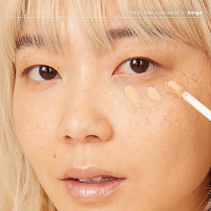 Honest Beauty Fresh Flex Concealer with Niacinamide + Vitamin E + Hyaluronic Acid | Vegan + Cruelty free | Beige, 0.17 fl oz