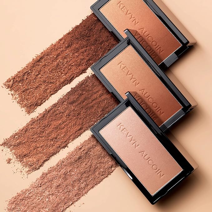 Kevyn Aucoin The Neo-Bronzer, Sundown Deep: 3 in 1 makeup palette. Highlighter, blush & bronzer in one smooth gradient makeup compact. Shimmer & matte in light, medium & deep. Sun-kissed to bronzed.