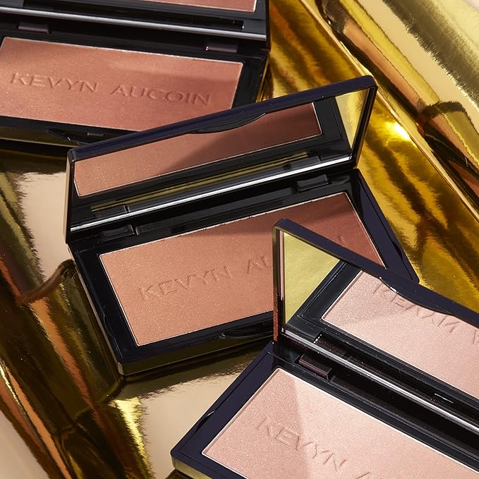 Kevyn Aucoin The Neo-Bronzer, Sundown Deep: 3 in 1 makeup palette. Highlighter, blush & bronzer in one smooth gradient makeup compact. Shimmer & matte in light, medium & deep. Sun-kissed to bronzed.